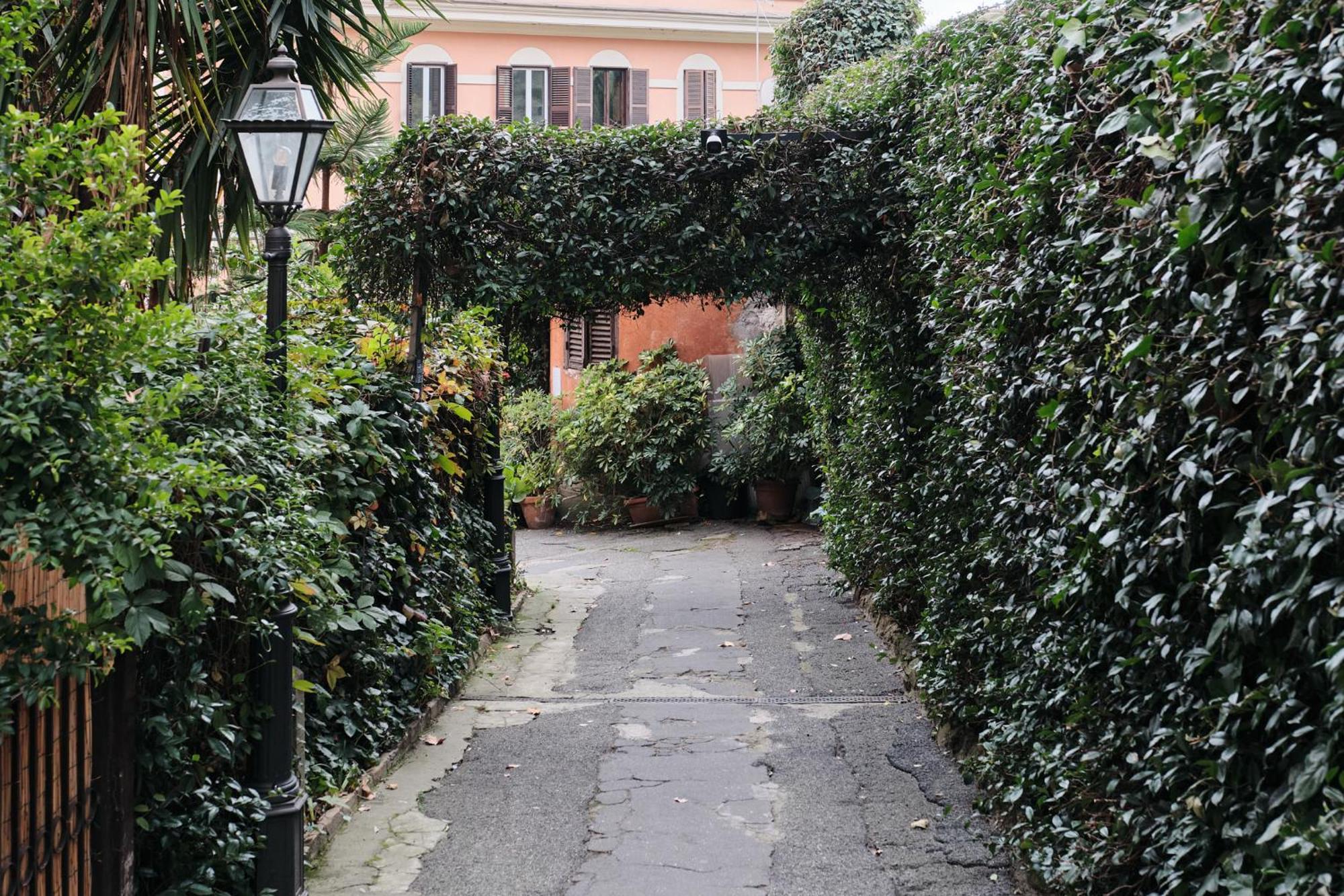 Trastevere- Flat Con Giardino, Ac, Wi-Fi & Netflix ローマ エクステリア 写真
