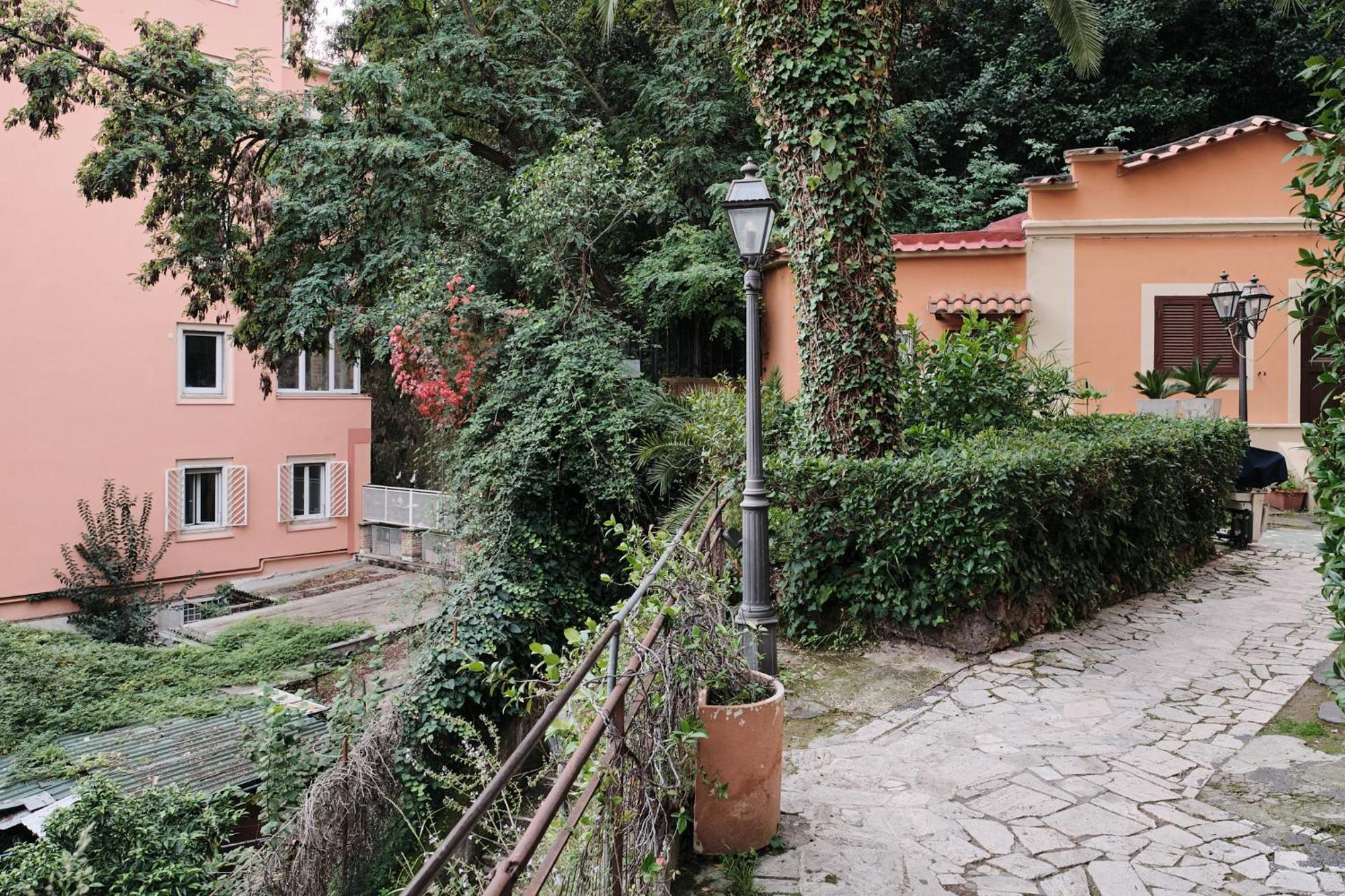 Trastevere- Flat Con Giardino, Ac, Wi-Fi & Netflix ローマ エクステリア 写真
